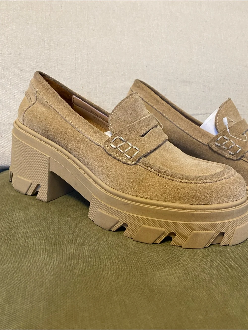 Steve Madden Woman’s Tan Suede Lug Sole Penny Loafers